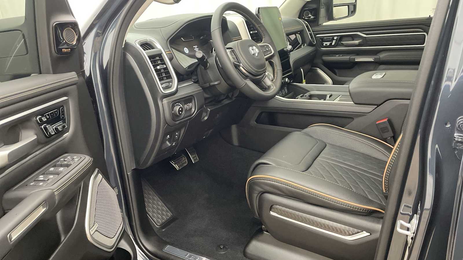 Thumbnail: 2026 RAM 1500 - 2