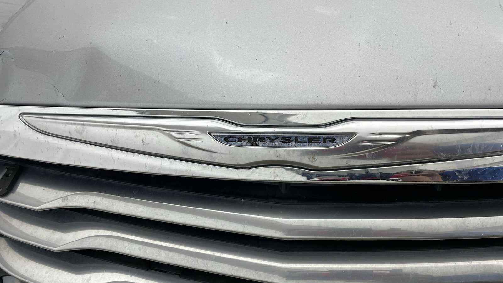 Thumbnail: 2014 Chrysler 200 - 33