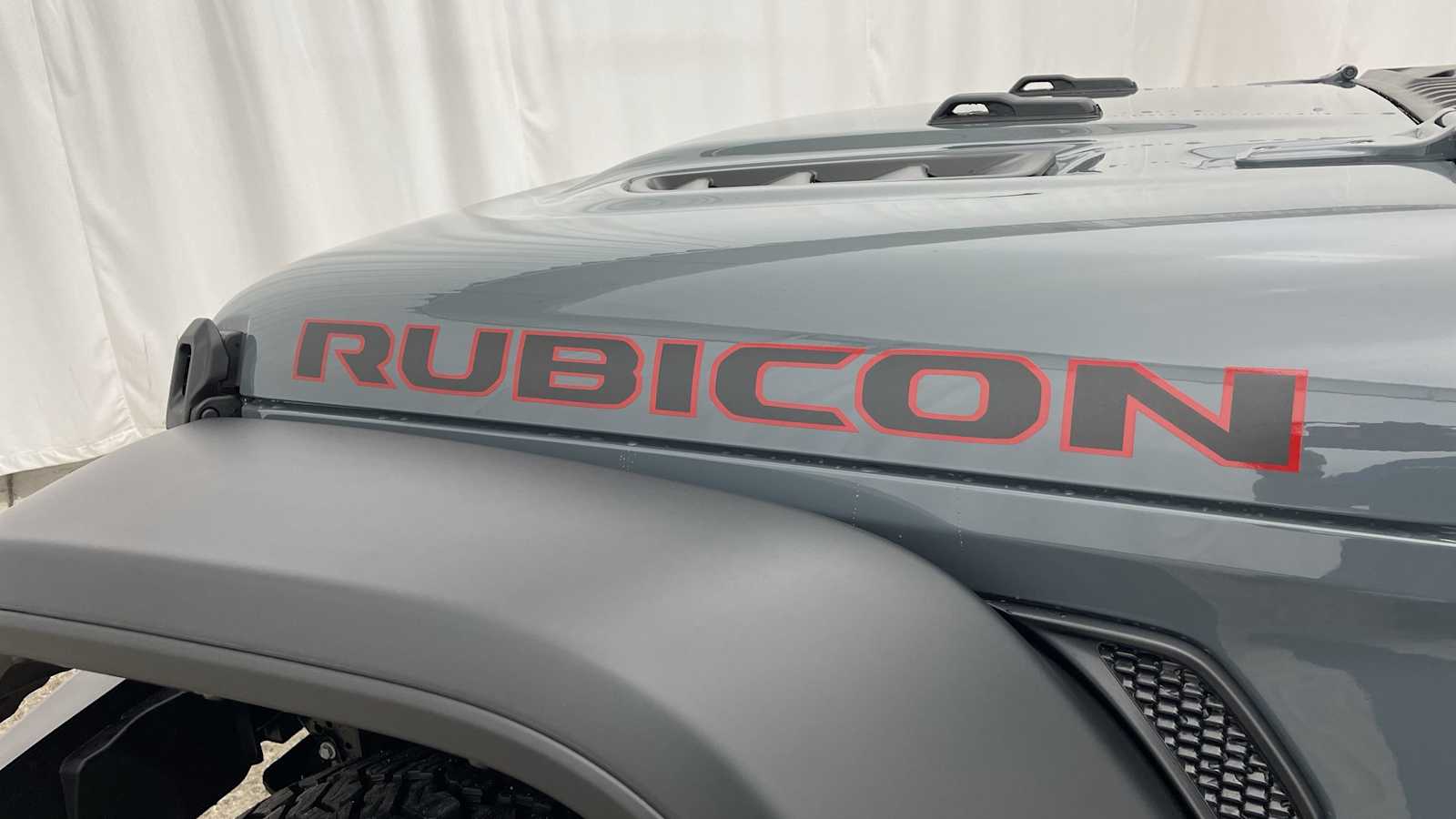 Thumbnail: 2025 Jeep Gladiator - 42