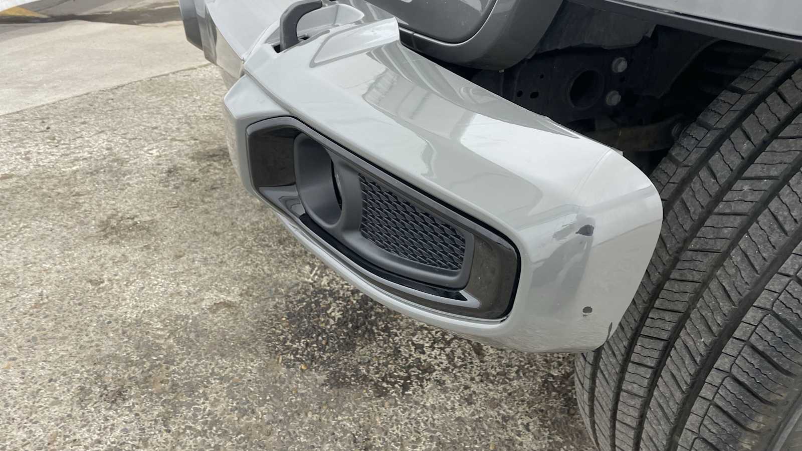 Thumbnail: 2023 Jeep Gladiator - 43