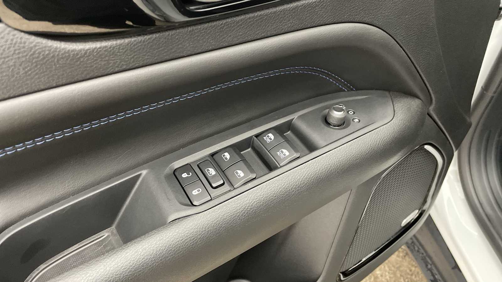 Thumbnail: 2026 Jeep Compass - 6