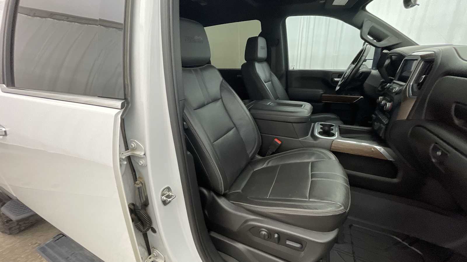 Thumbnail: 2022 Chevrolet Silverado 3500 - 12