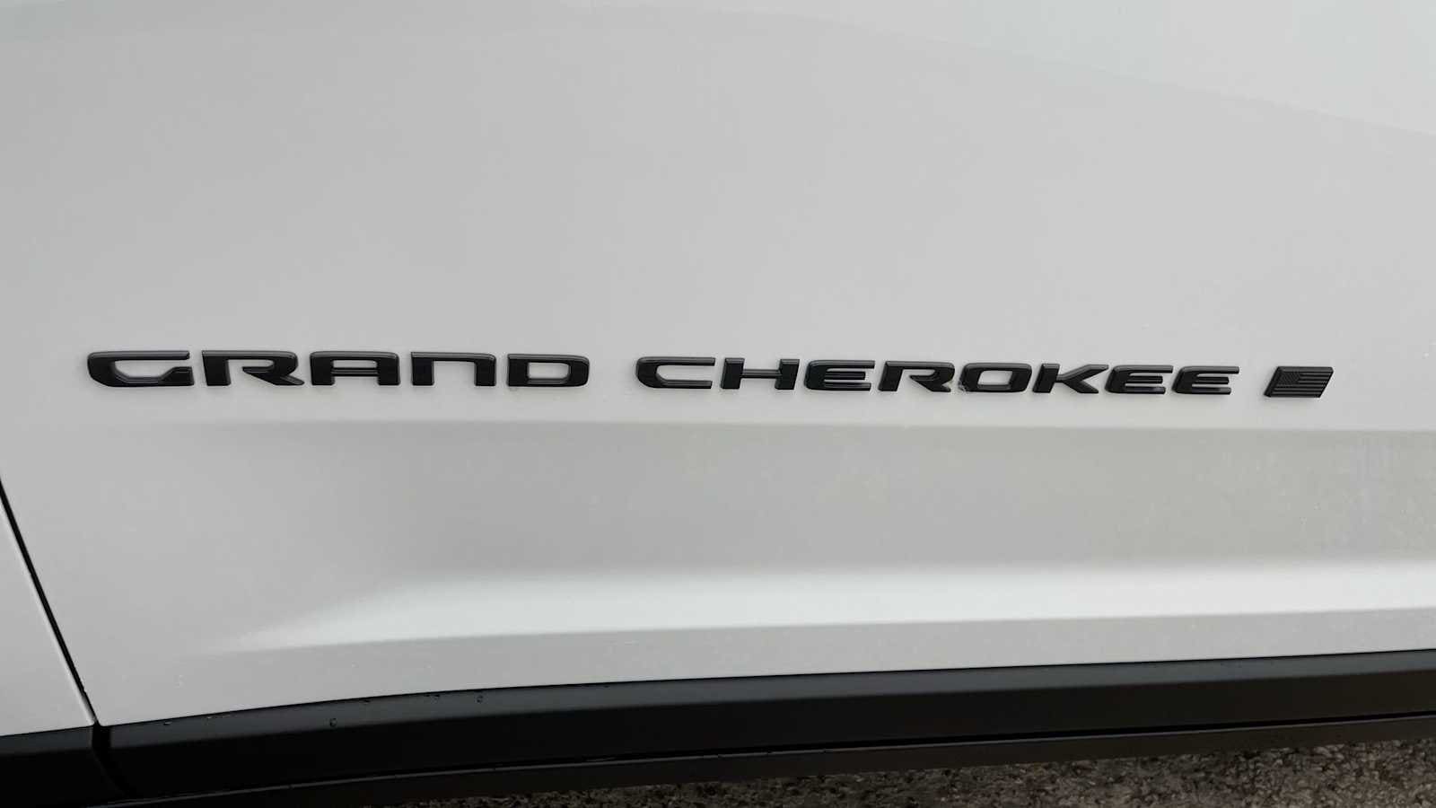 Thumbnail: 2025 Jeep Grand Cherokee - 39