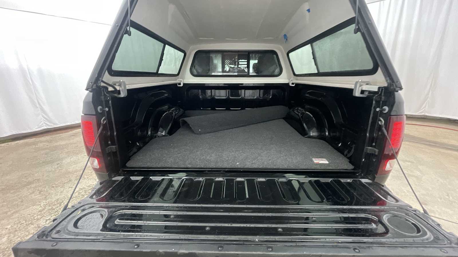 Thumbnail: 2024 RAM 1500 Classic - 27