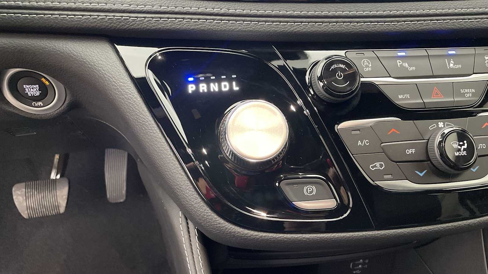 Thumbnail: 2026 Chrysler Pacifica - 23