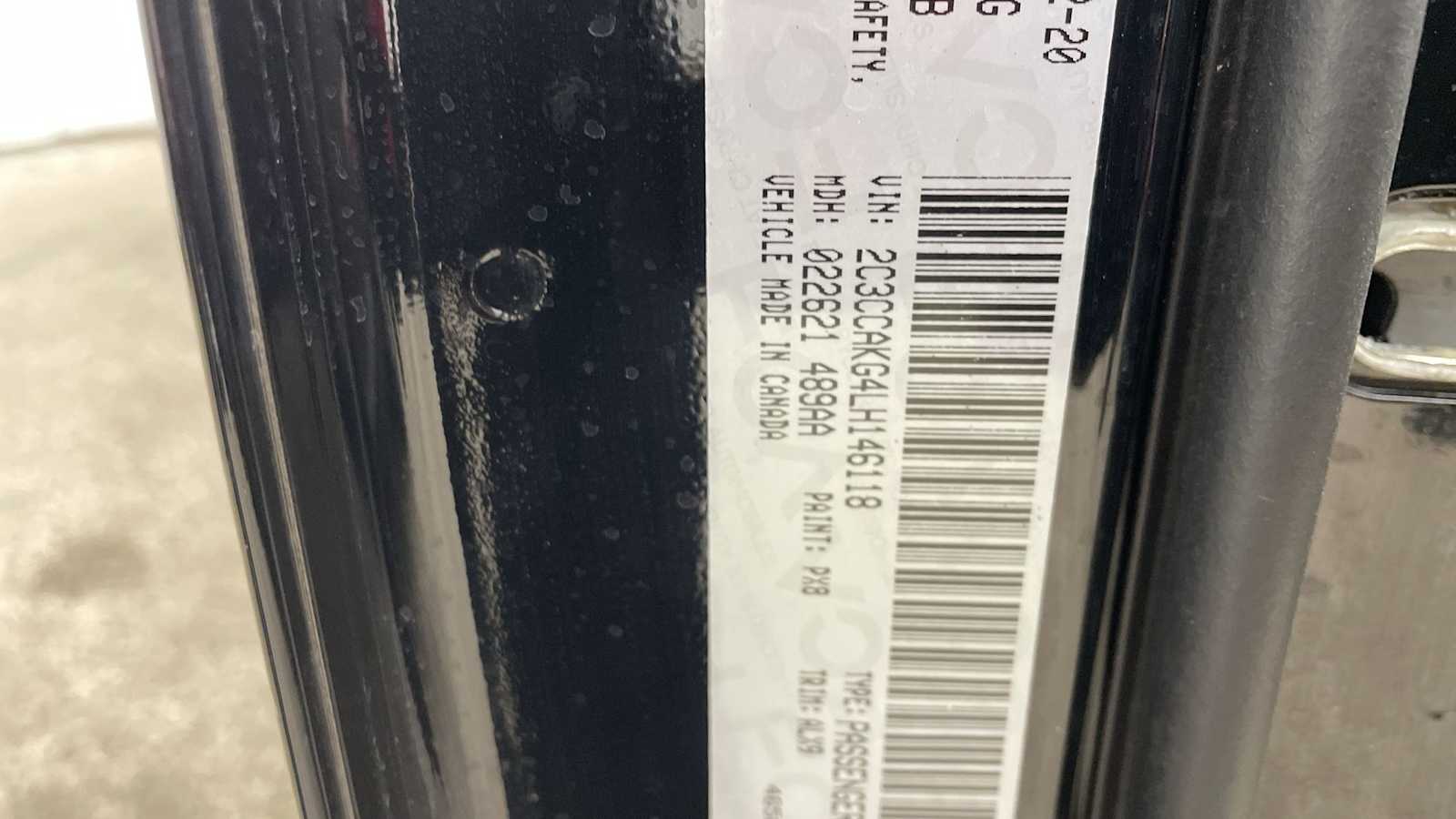 Thumbnail: 2020 Chrysler 300 - 28