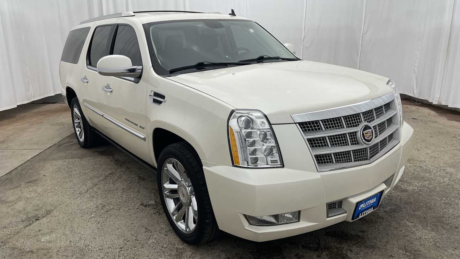 Thumbnail: 2013 Cadillac Escalade - 38