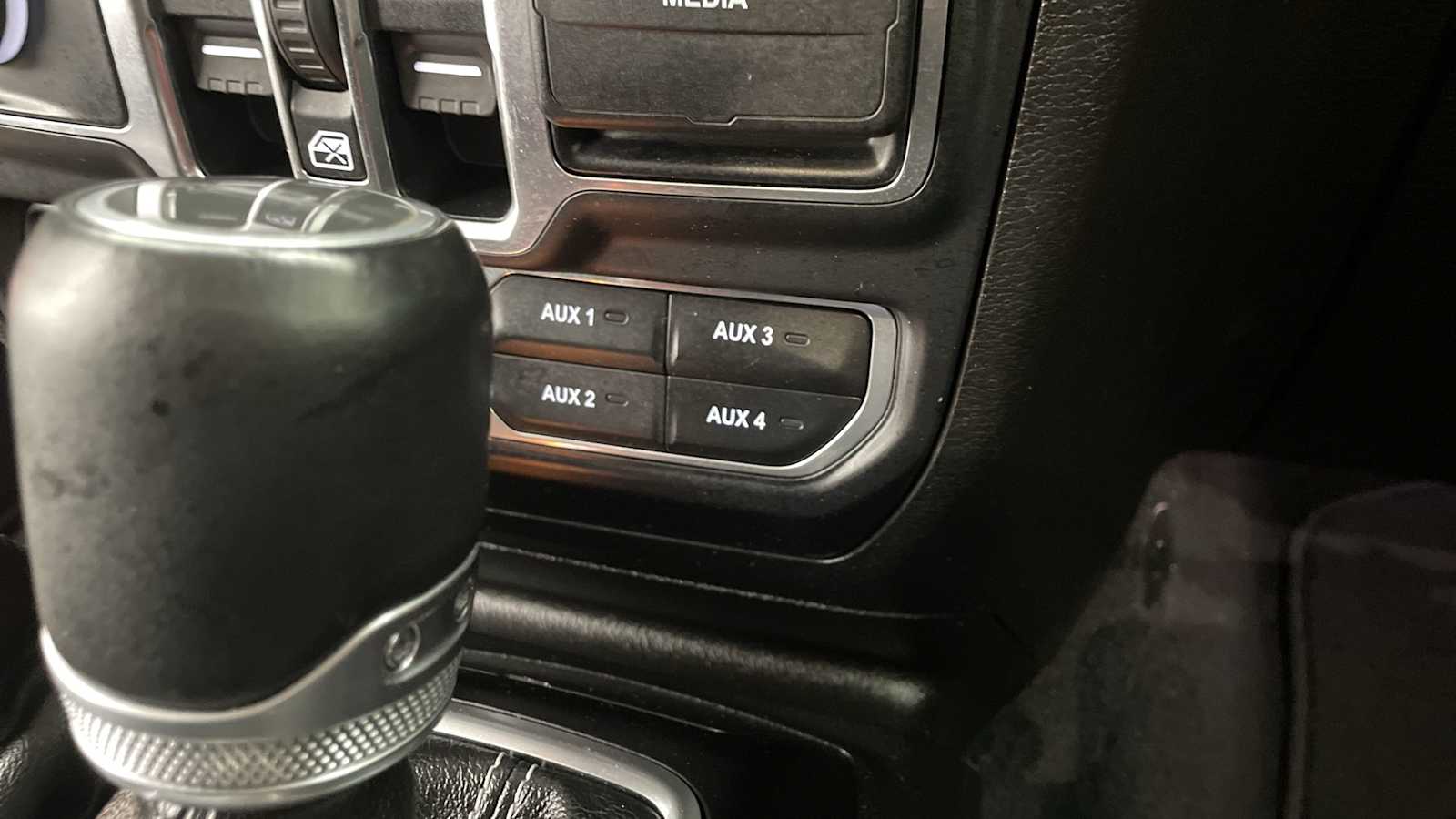 Thumbnail: 2020 Jeep Gladiator - 26