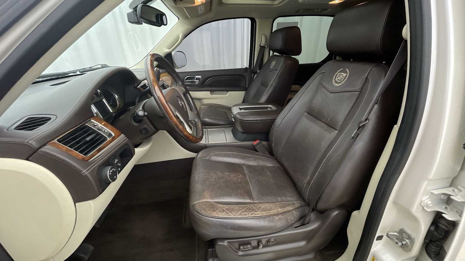 Thumbnail: 2013 Cadillac Escalade - 6