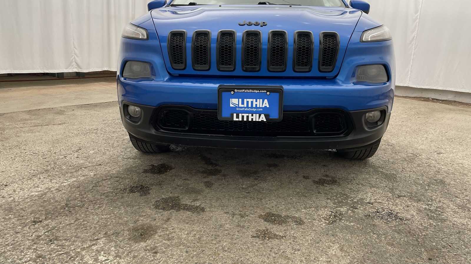 Thumbnail: 2018 Jeep Cherokee - 33