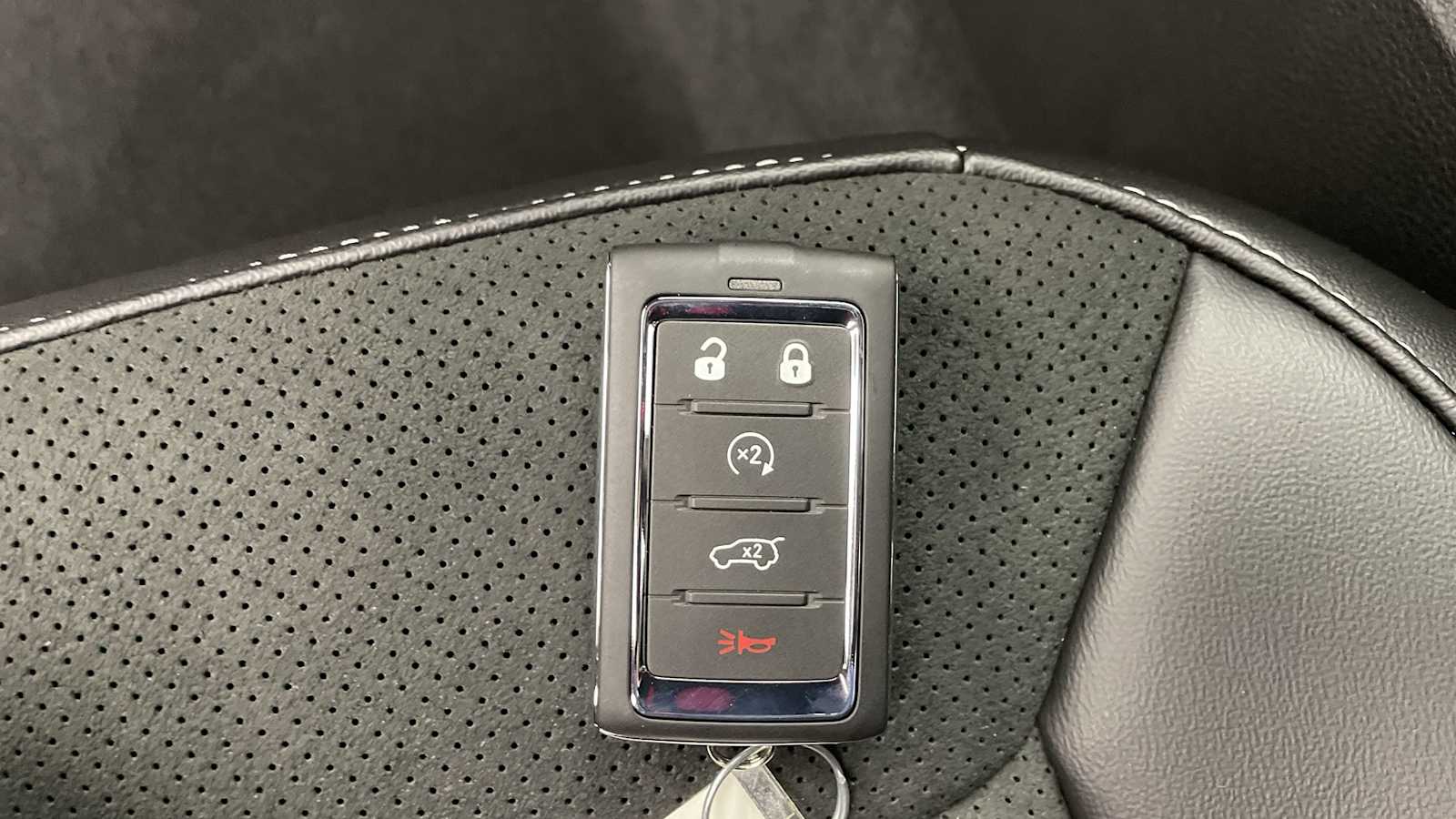 Thumbnail: 2025 Jeep Grand Cherokee - 22