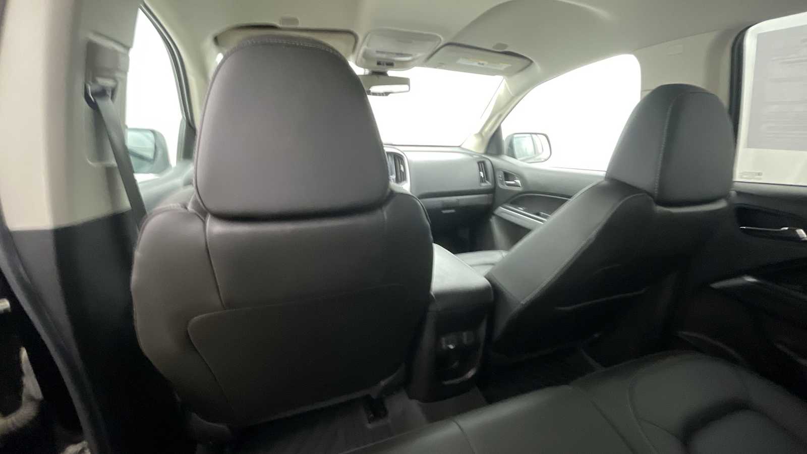 Thumbnail: 2021 Chevrolet Colorado - 8