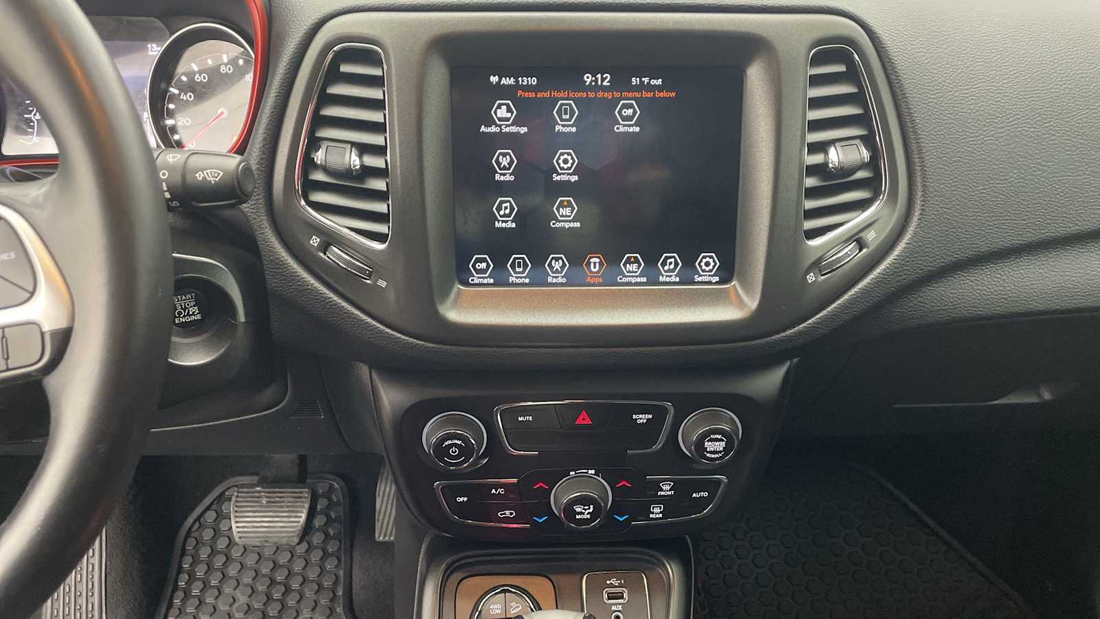 Thumbnail: 2019 Jeep Compass - 16