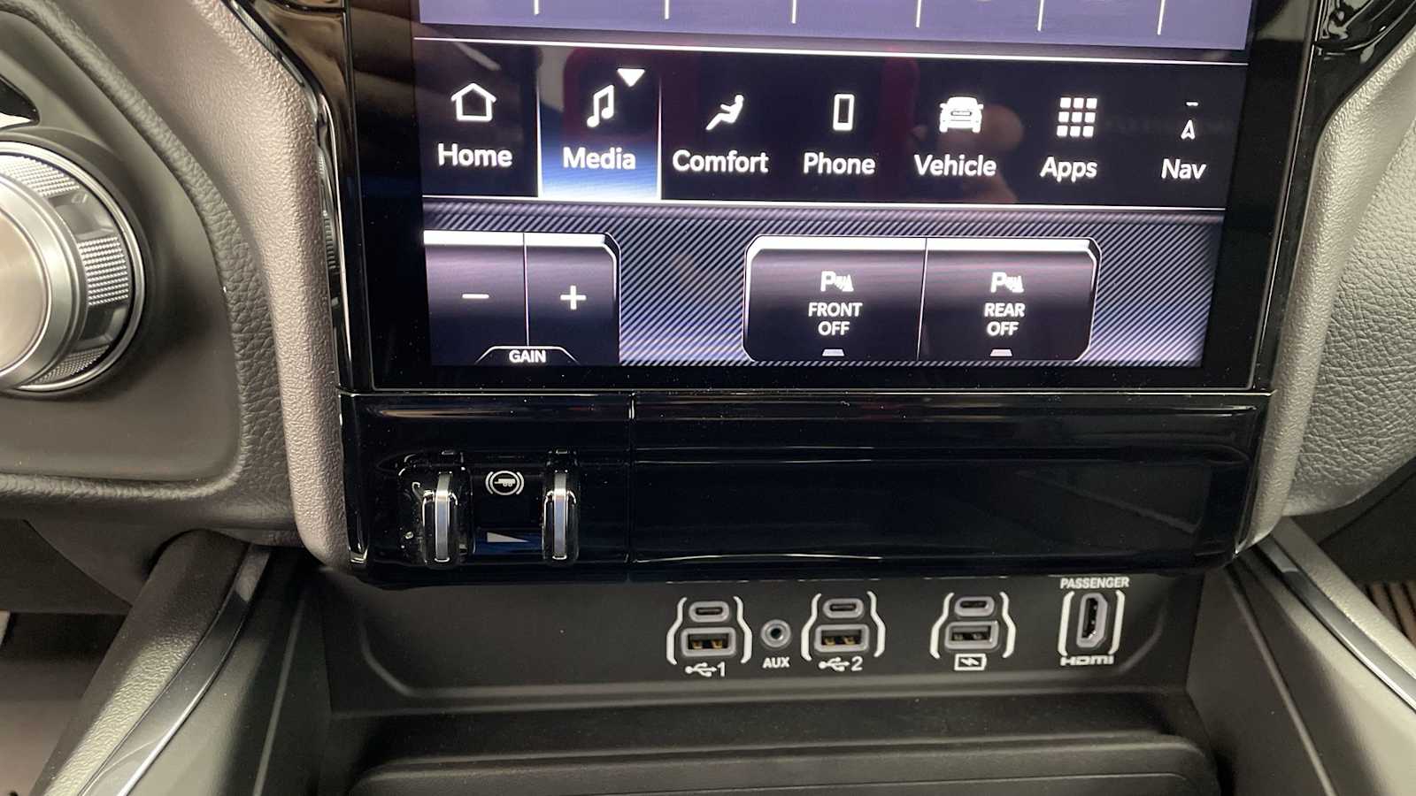 Thumbnail: 2026 RAM 1500 - 23