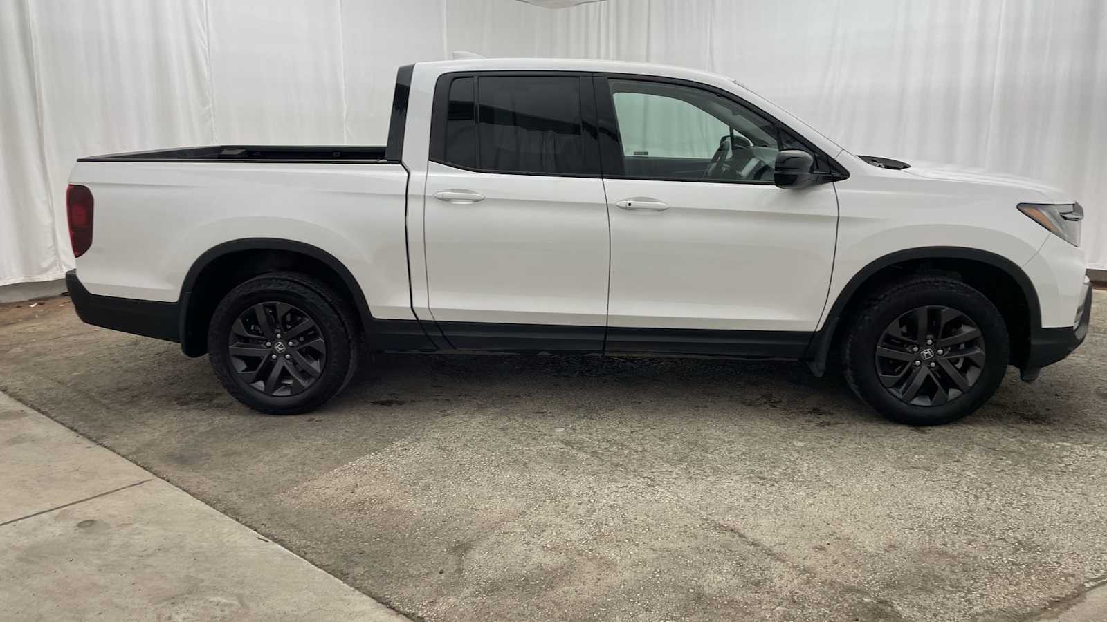 Thumbnail: 2023 Honda Ridgeline - 32