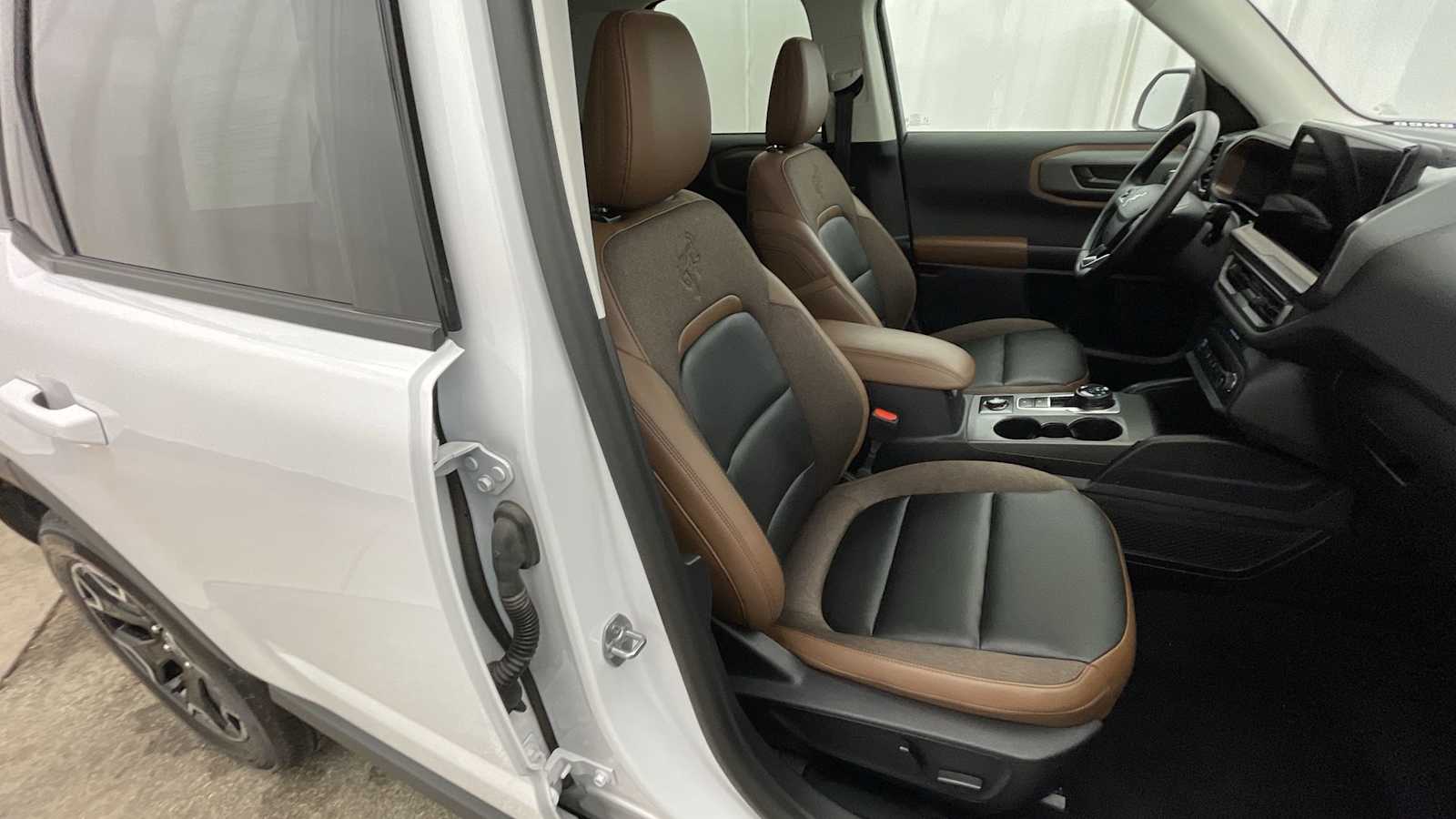 Thumbnail: 2025 Ford Bronco Sport - 10