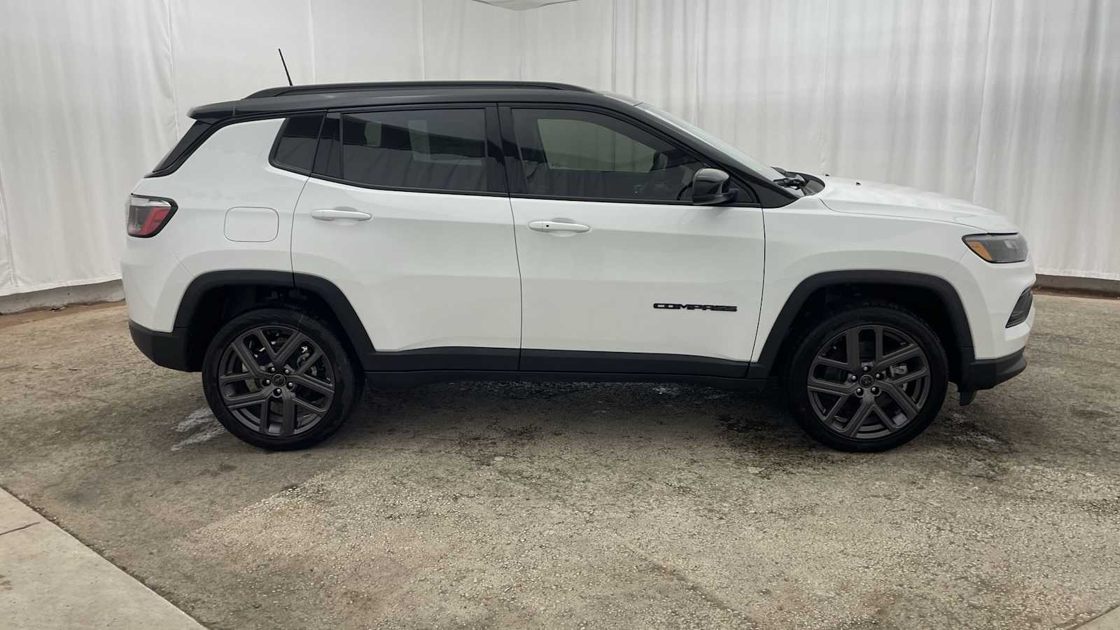 Thumbnail: 2026 Jeep Compass - 32