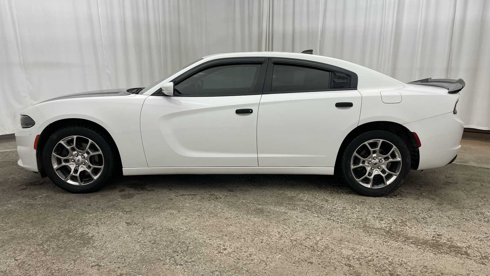 Thumbnail: 2015 Dodge Charger - 30