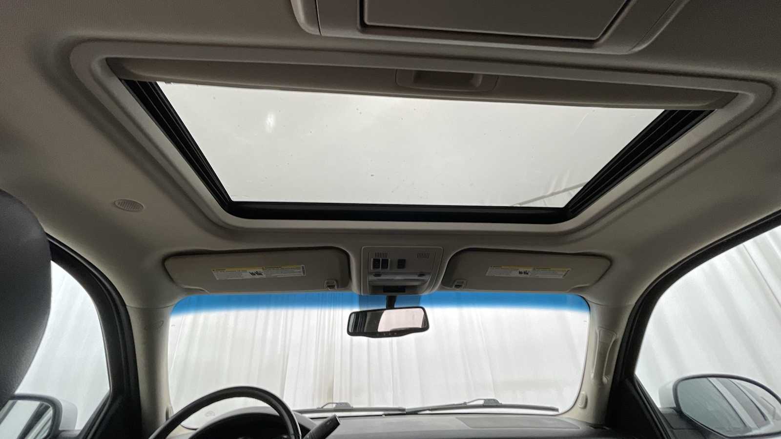 Thumbnail: 2014 Chevrolet Suburban - 8