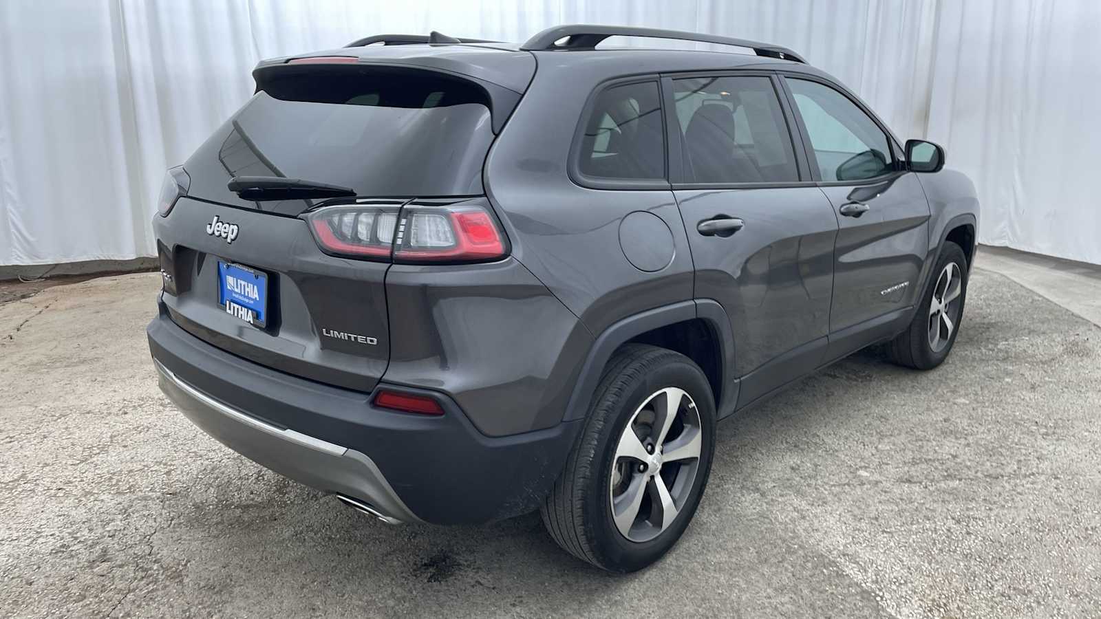 Thumbnail: 2022 Jeep Cherokee - 34