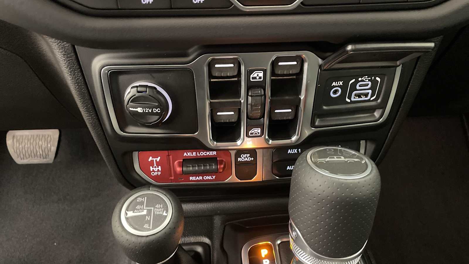 Thumbnail: 2025 Jeep Gladiator - 20