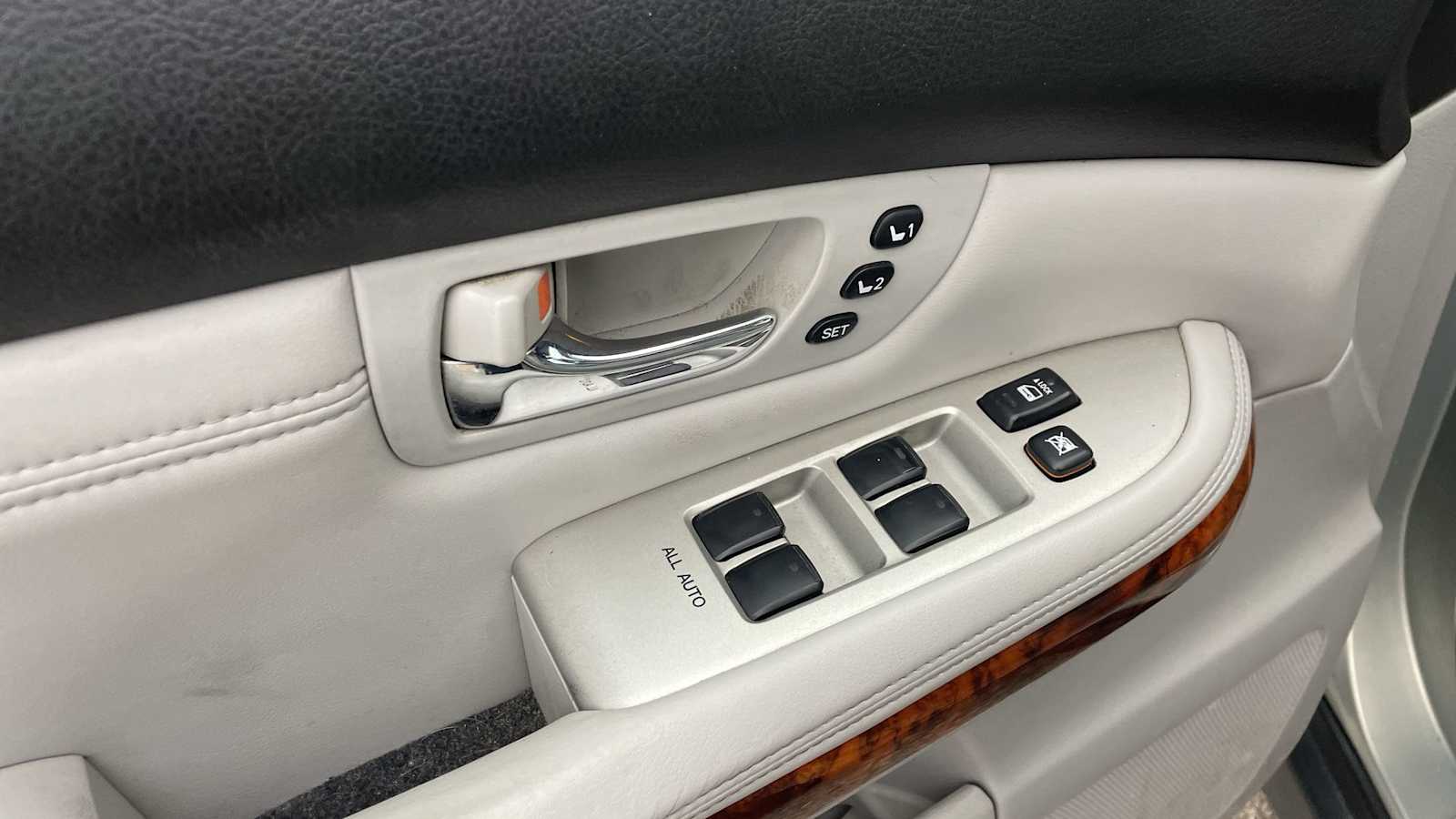 Thumbnail: 2007 Lexus RX - 5