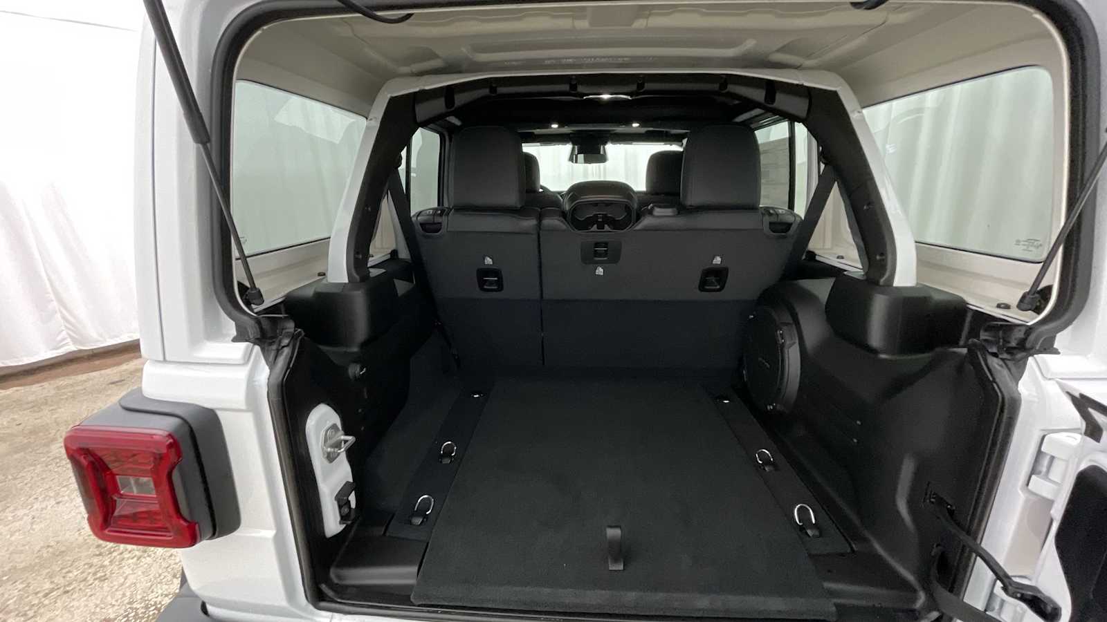 Thumbnail: 2026 Jeep Wrangler - 31