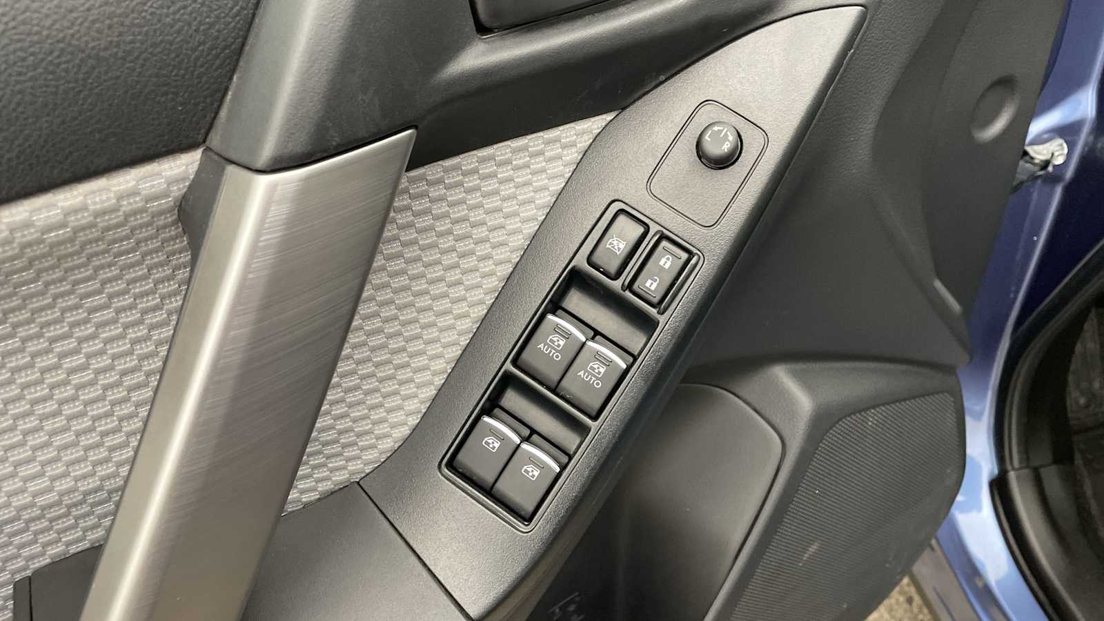 Thumbnail: 2017 Subaru Forester - 6