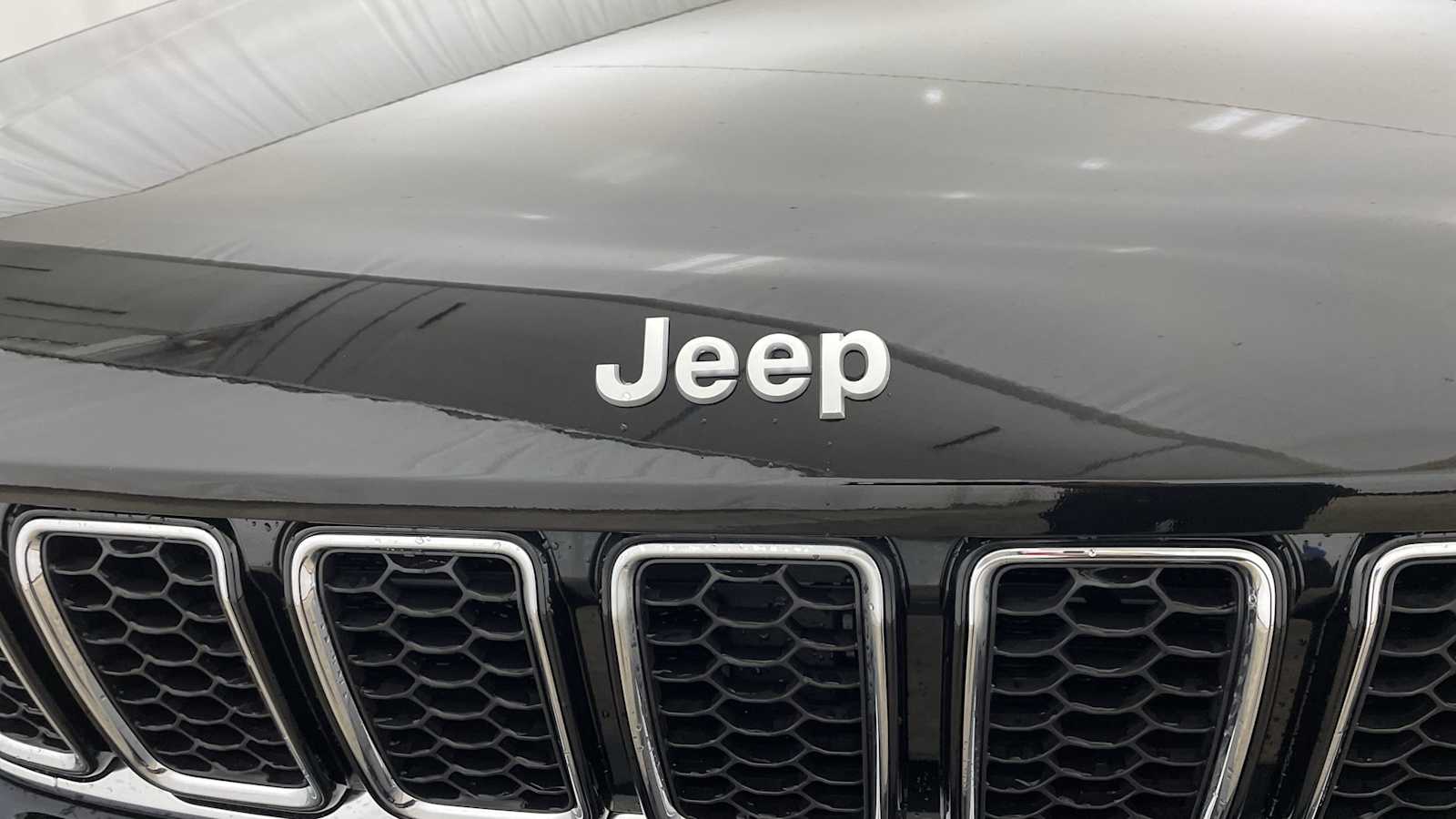 Thumbnail: 2025 Jeep Grand Cherokee - 44