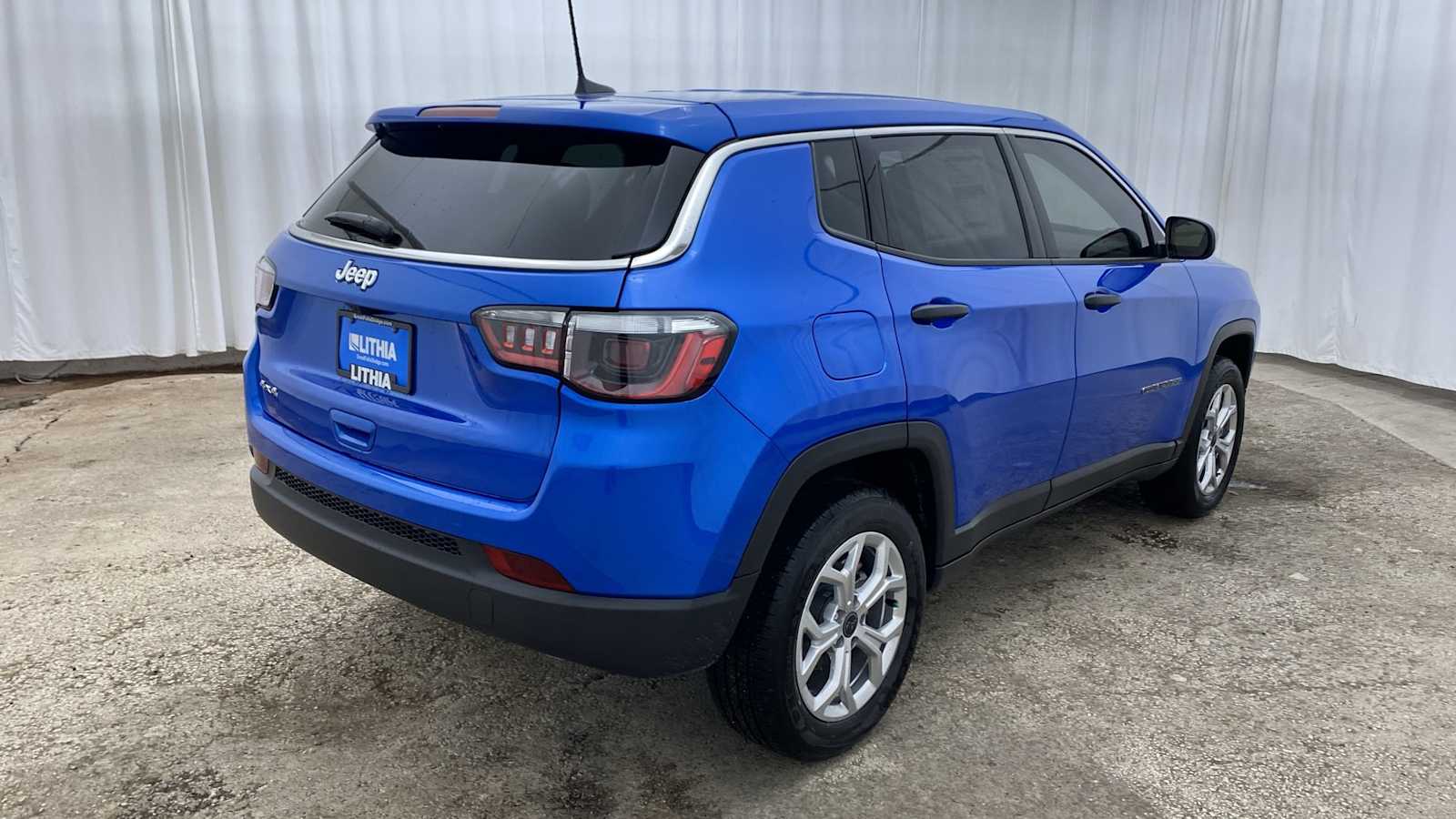 Thumbnail: 2025 Jeep Compass - 31