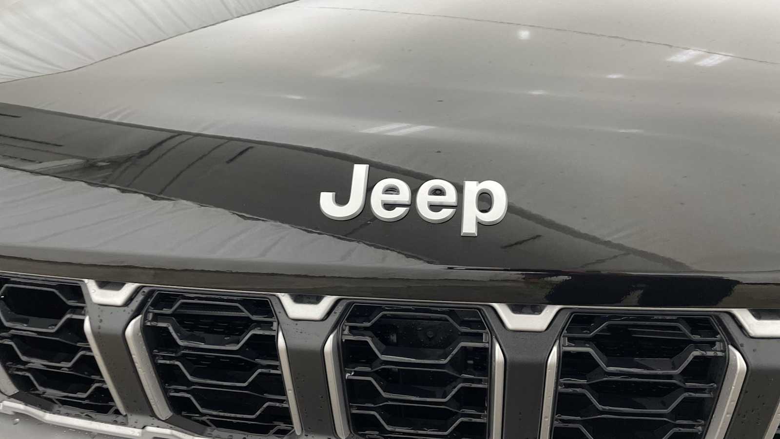 Thumbnail: 2026 Jeep Grand Cherokee L - 43