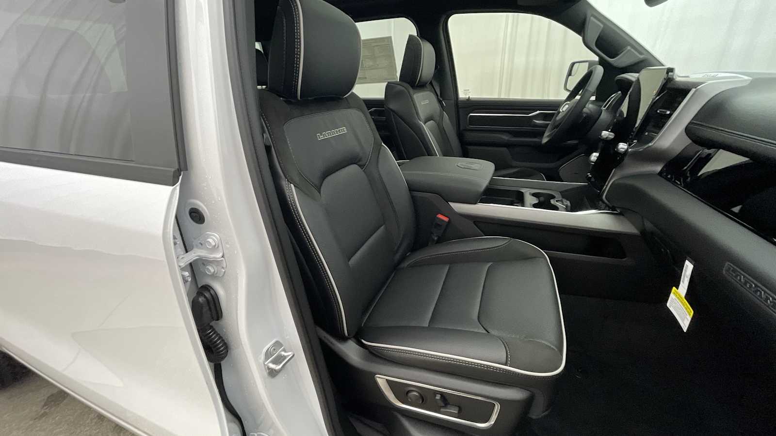 Thumbnail: 2026 RAM 1500 - 13