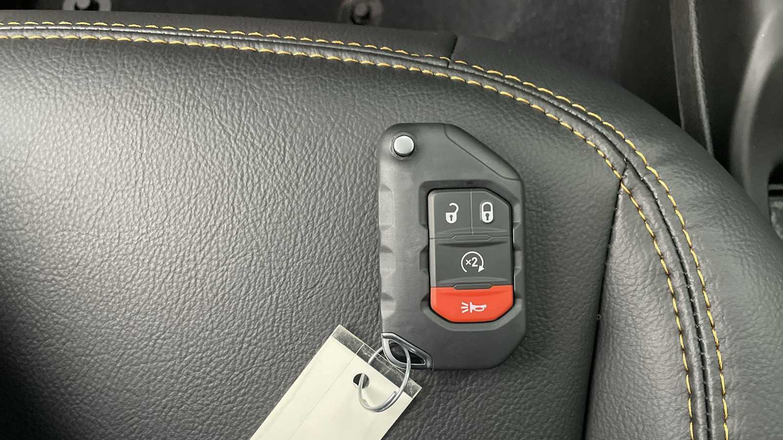 Thumbnail: 2026 Jeep Gladiator - 22