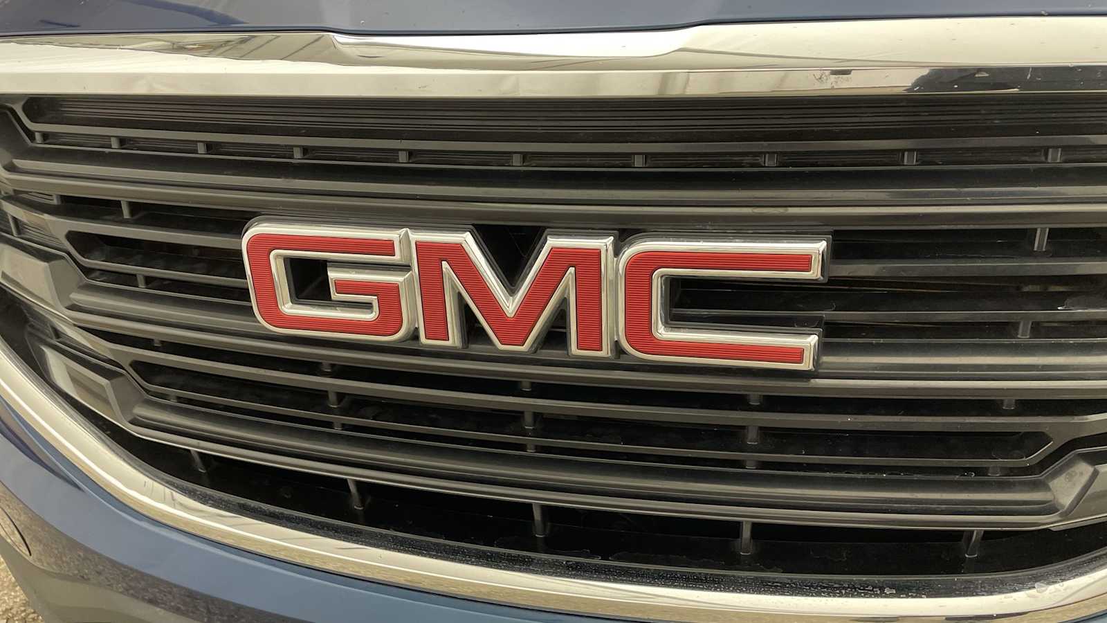 Thumbnail: 2020 GMC Terrain - 37