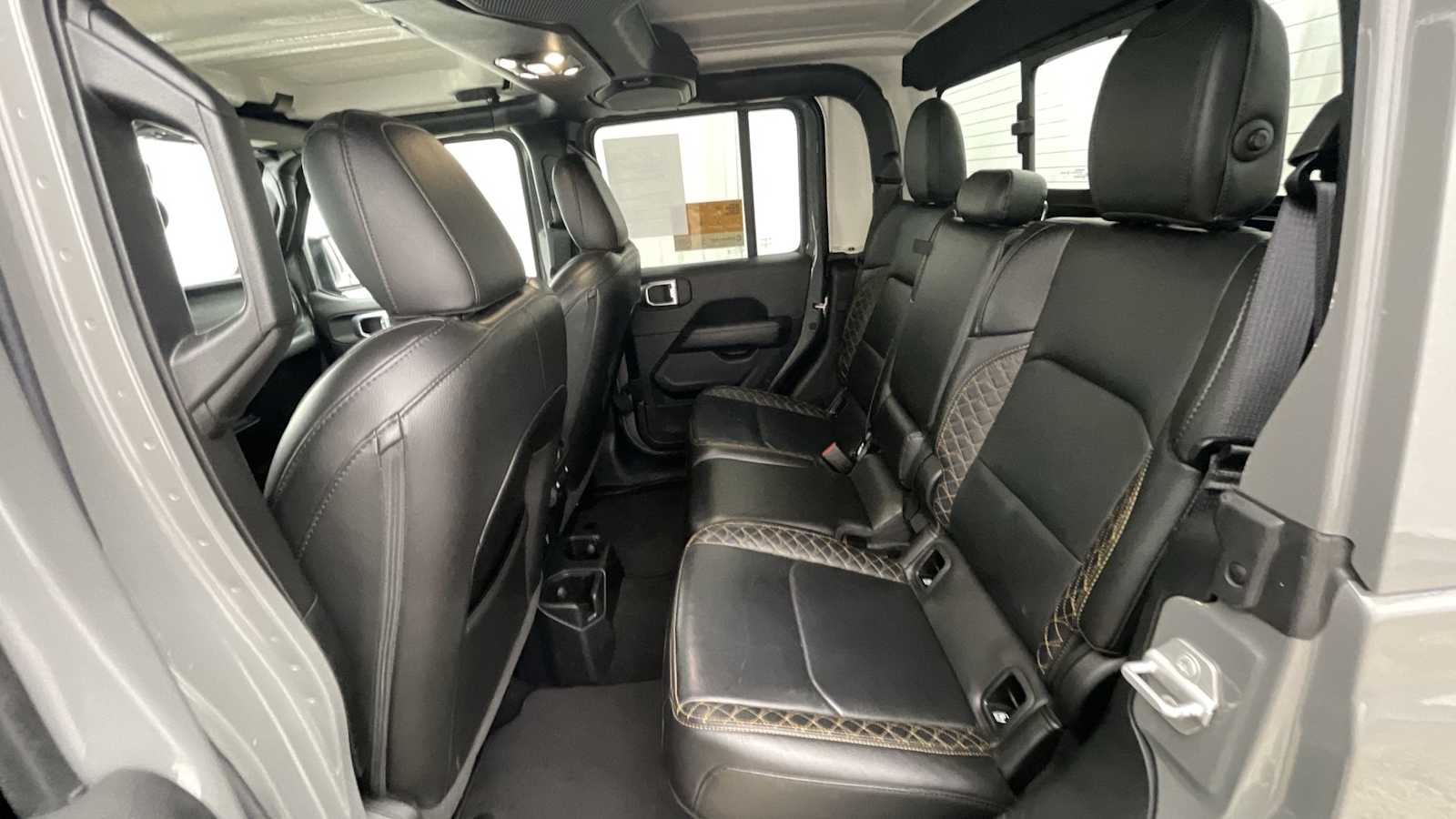 Thumbnail: 2023 Jeep Gladiator - 10