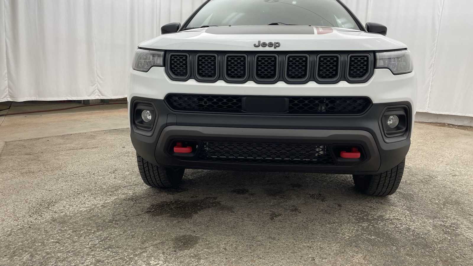 Thumbnail: 2023 Jeep Compass - 38
