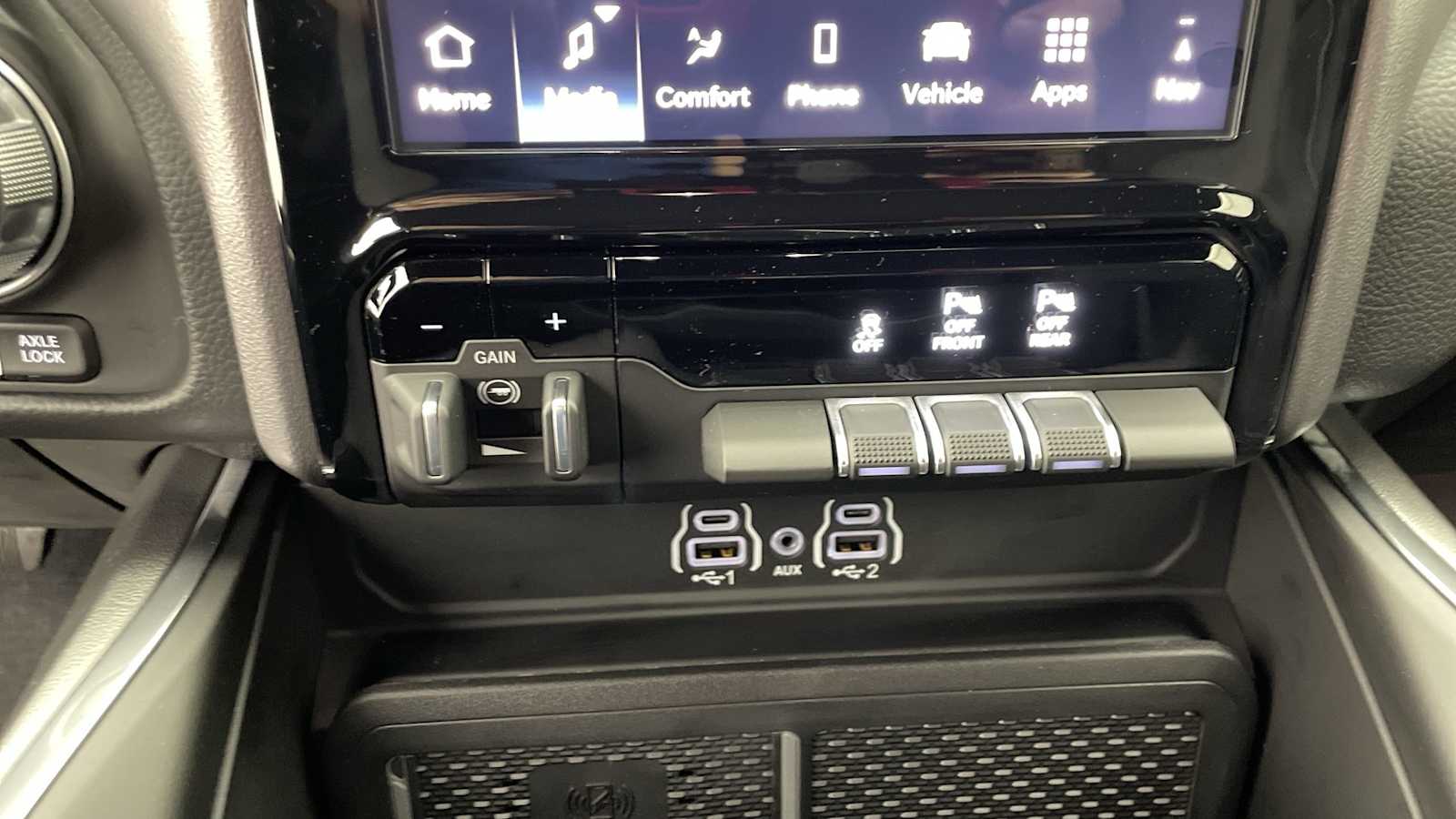 Thumbnail: 2026 RAM 1500 - 23