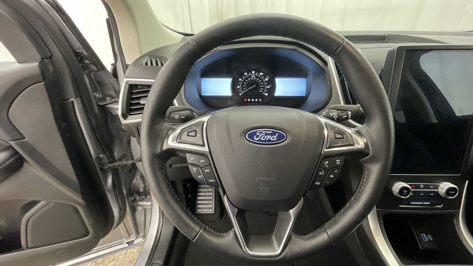 Thumbnail: 2024 Ford Edge - 11