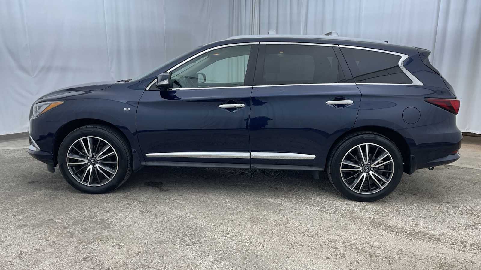 Thumbnail: 2020 INFINITI QX60 - 32