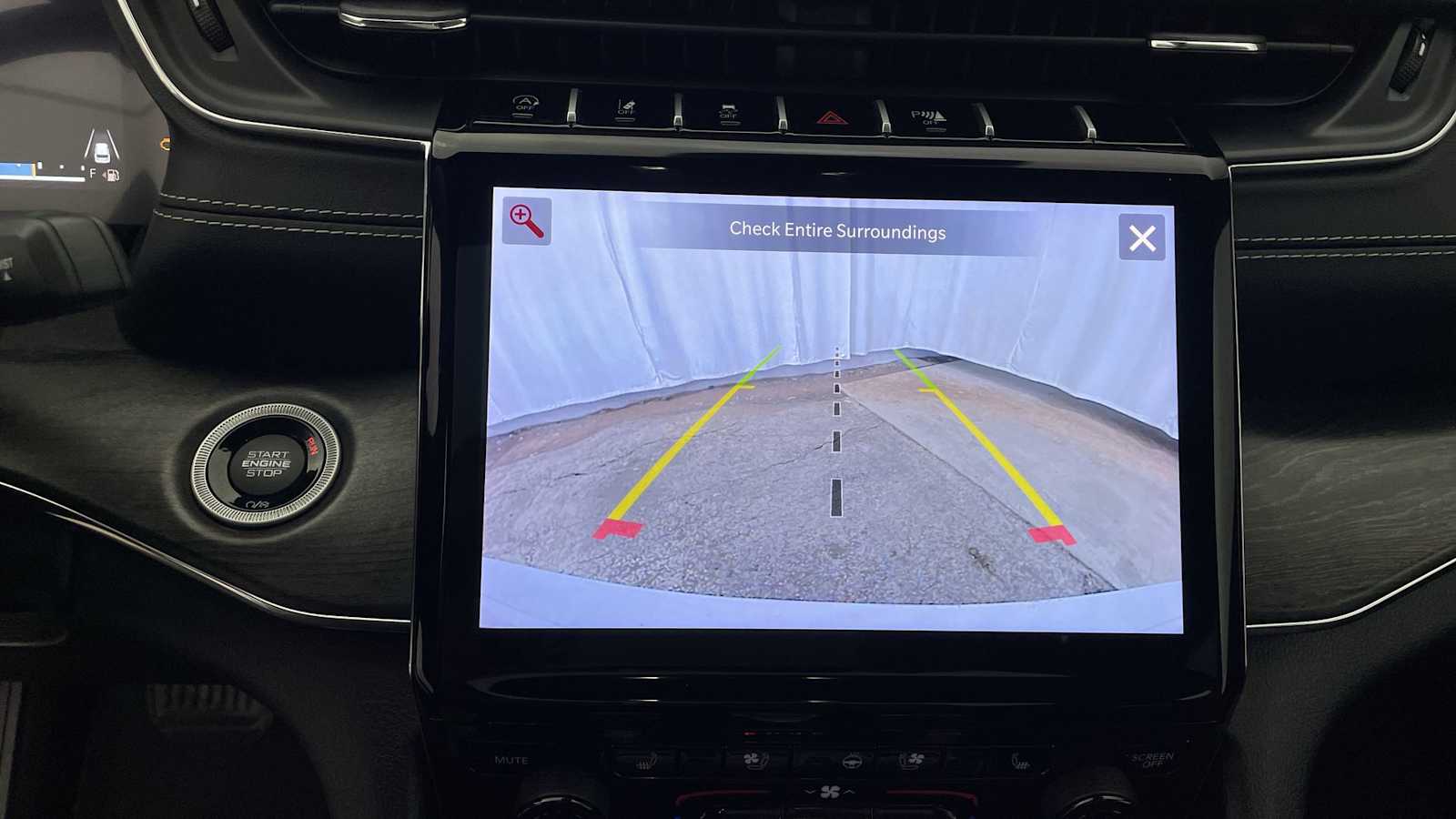 Thumbnail: 2023 Jeep Grand Cherokee - 5