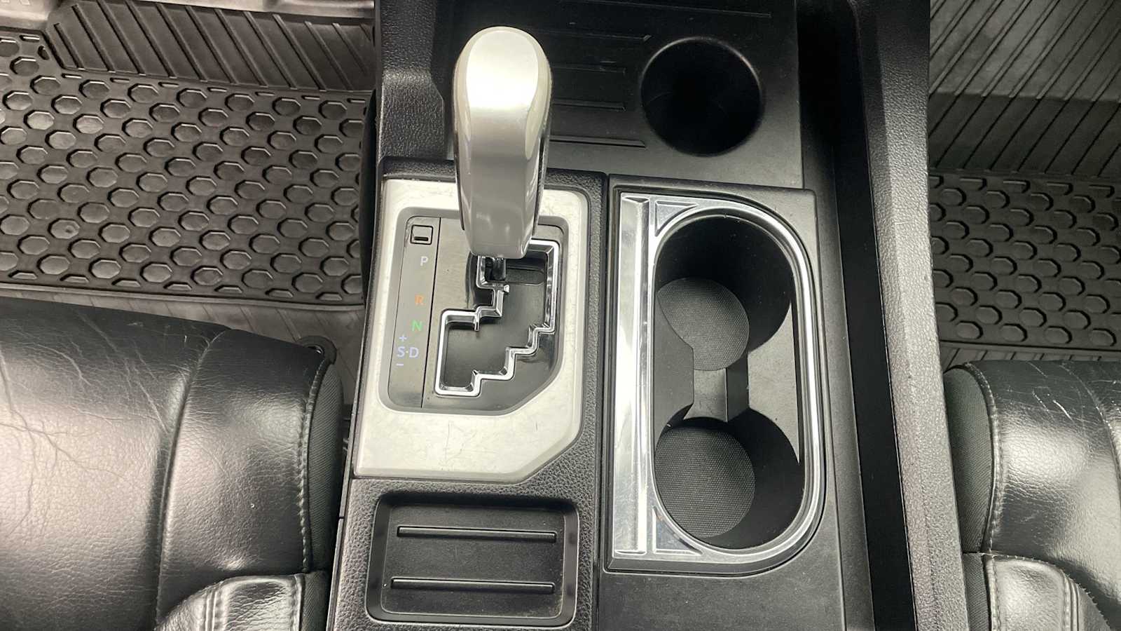 Thumbnail: 2021 Toyota Tundra - 21