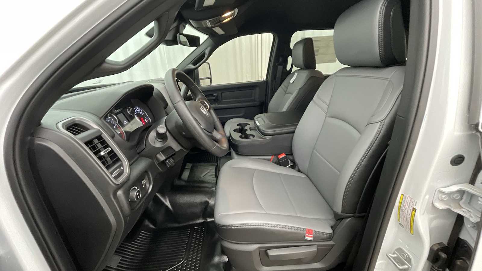 Thumbnail: 2026 RAM 3500 - 6