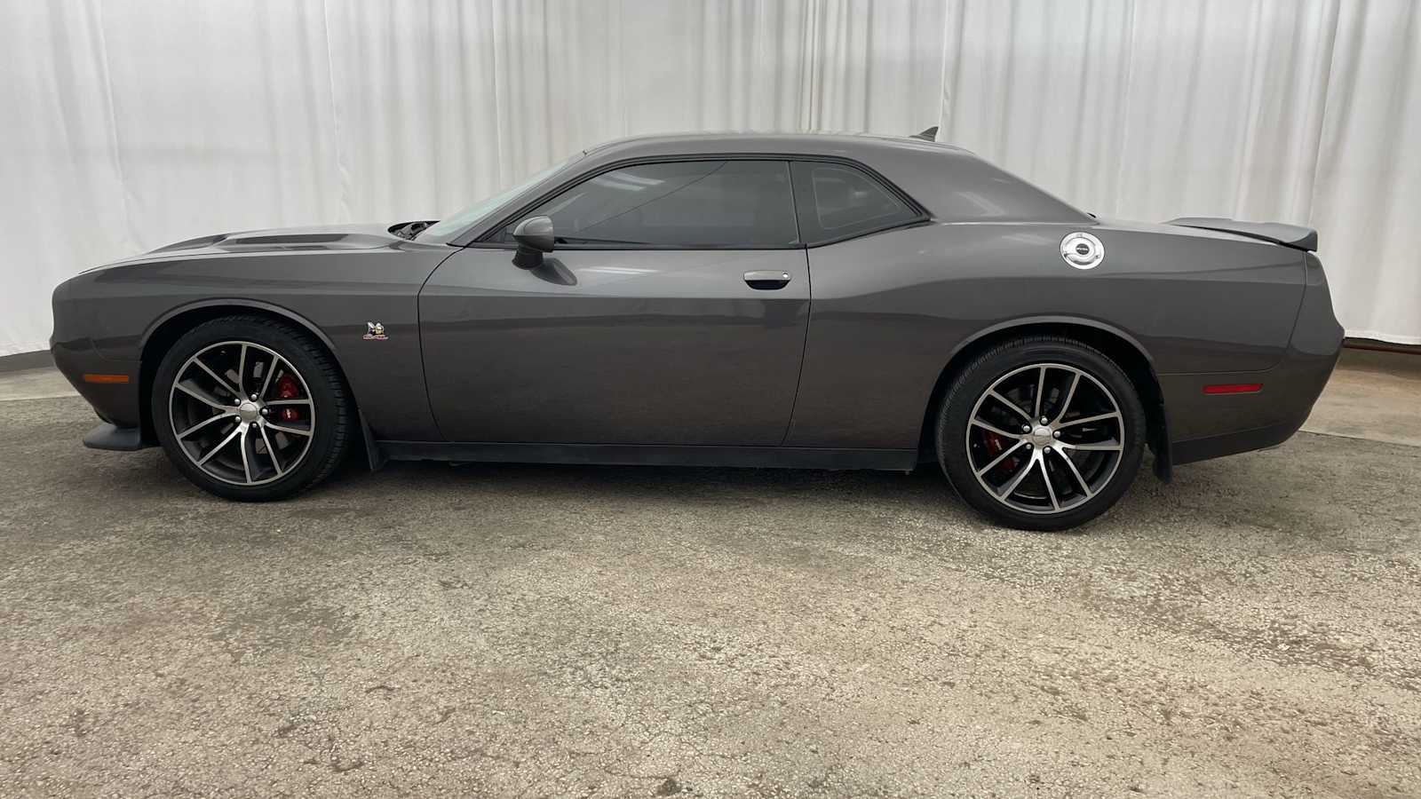 Thumbnail: 2015 Dodge Challenger - 28