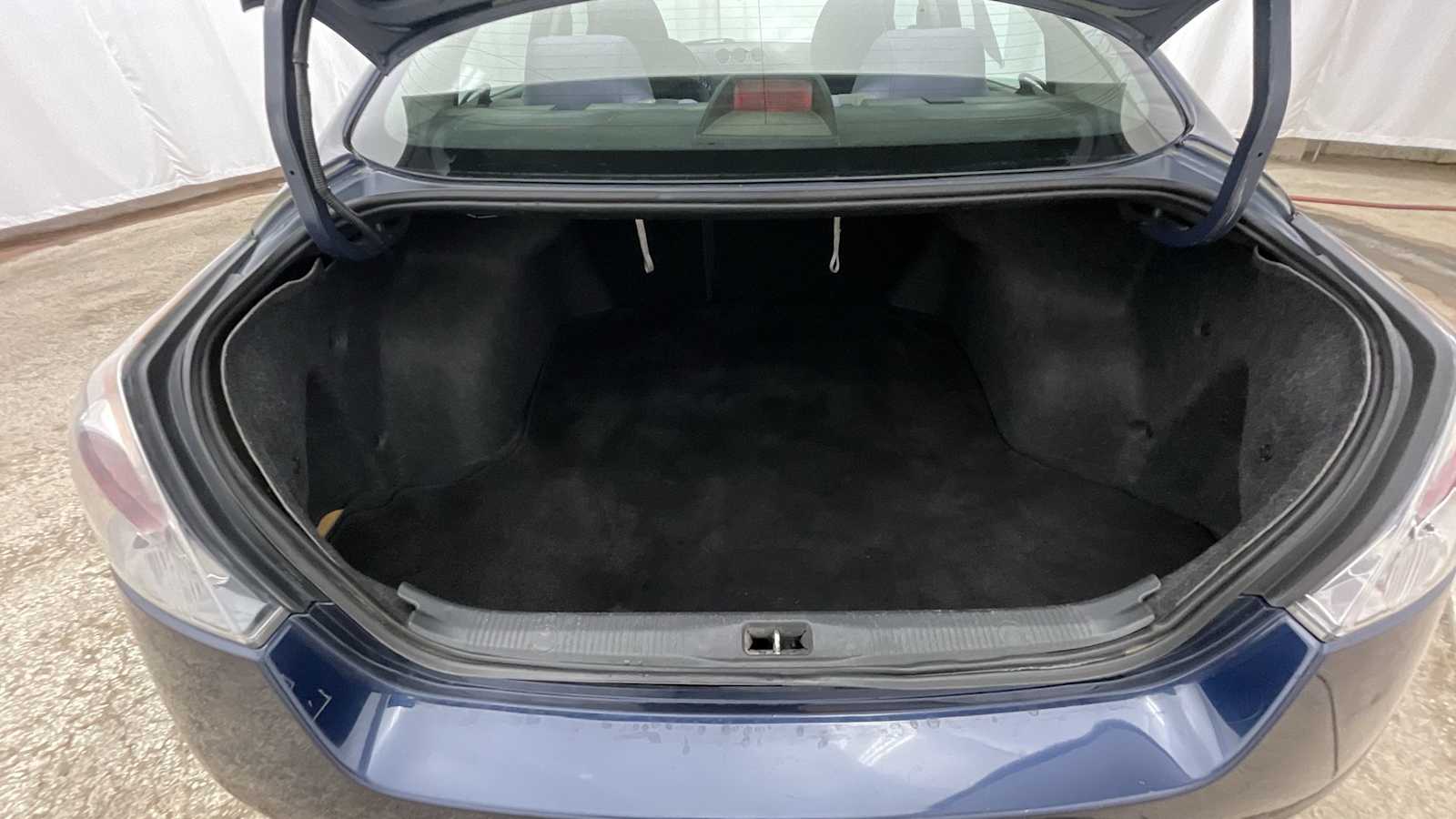 Thumbnail: 2012 Nissan Altima - 22
