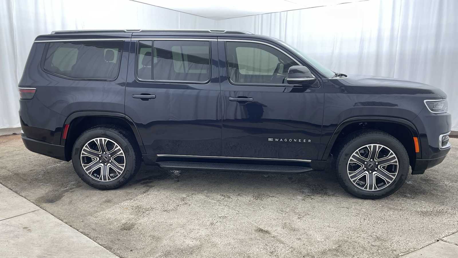 Thumbnail: 2025 Jeep Wagoneer - 36