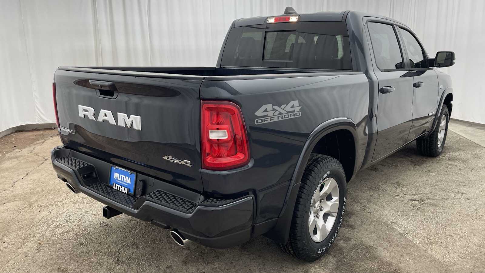 Thumbnail: 2026 RAM 1500 - 32