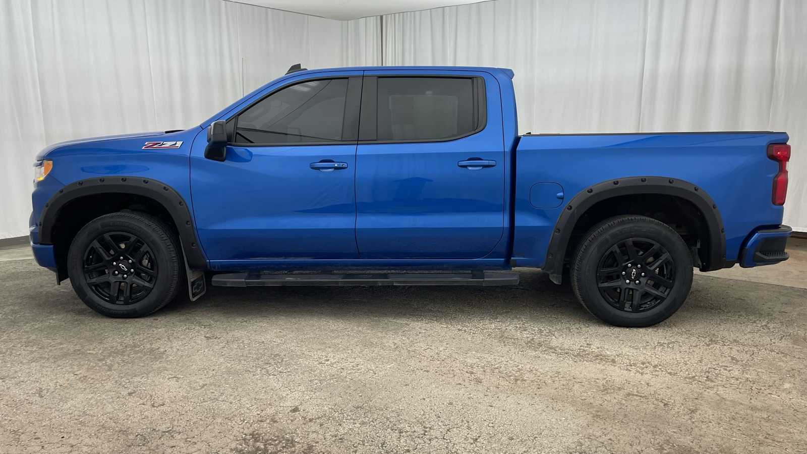 Thumbnail: 2023 Chevrolet Silverado 1500 - 32