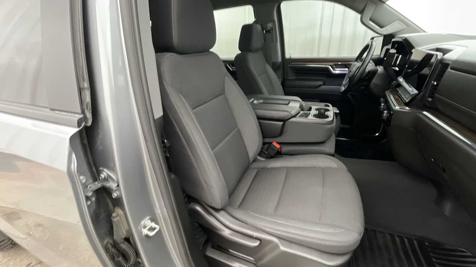 Thumbnail: 2024 Chevrolet Silverado 1500 - 11