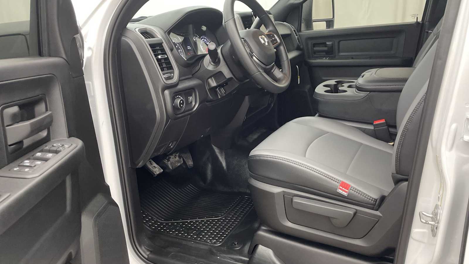 Thumbnail: 2026 RAM 3500 - 2