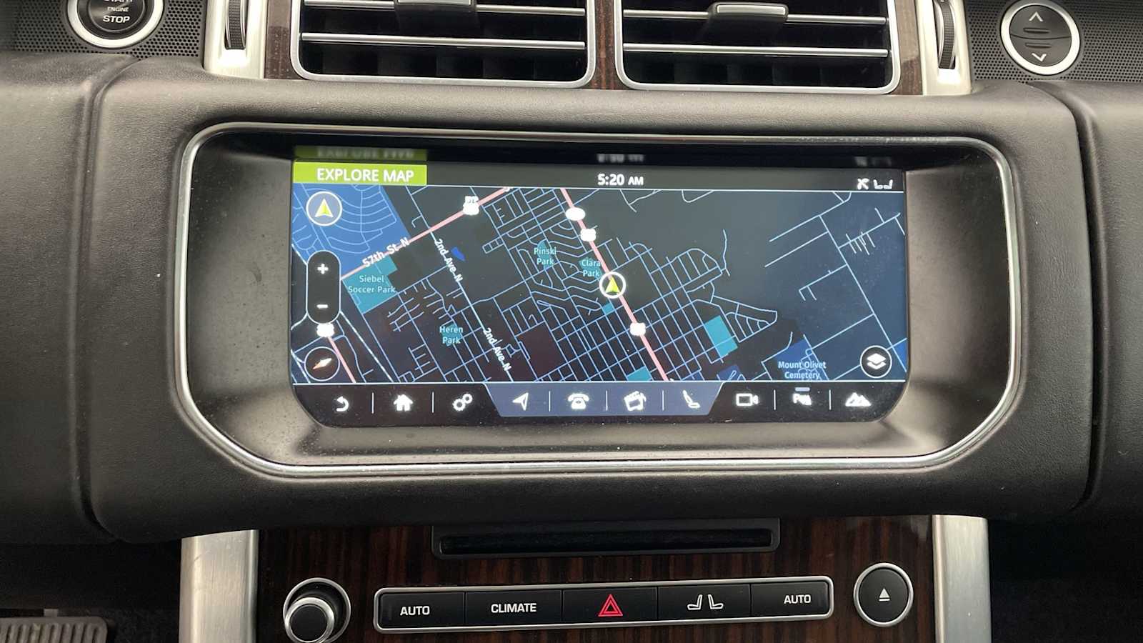 Thumbnail: 2017 Land Rover Range Rover - 4